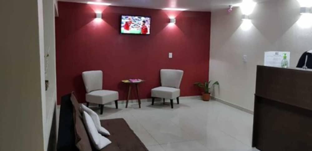 Iguazu Urban Hotel Express Puerto Iguazú Exterior foto
