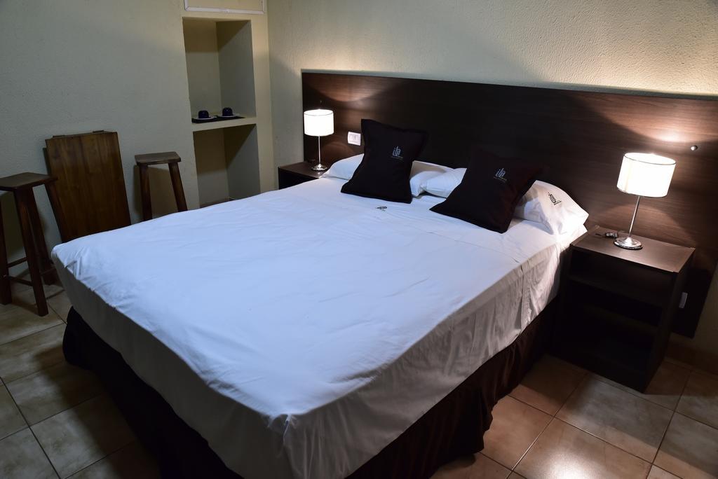 Iguazu Urban Hotel Express Puerto Iguazú Exterior foto